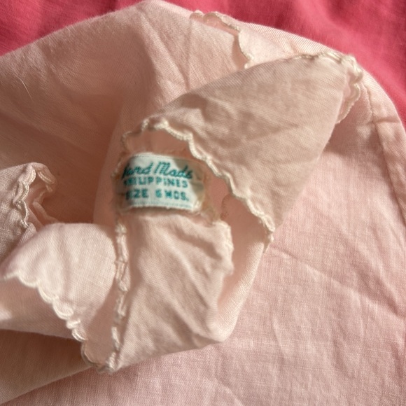 Vintage pale pink handmade embroidered 6months lightweight scallop edge slip - Picture 3 of 9
